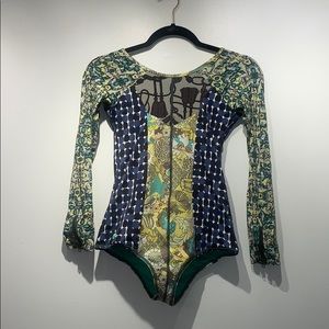 Maaji long sleeved bathing suit size large!!!